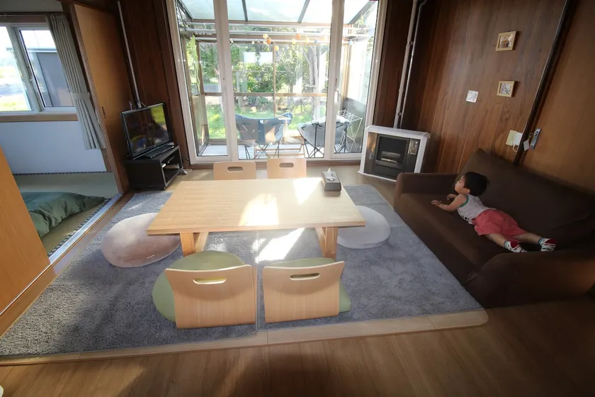 A Cozy Private Home Near the Sea and Lake - Image 1
