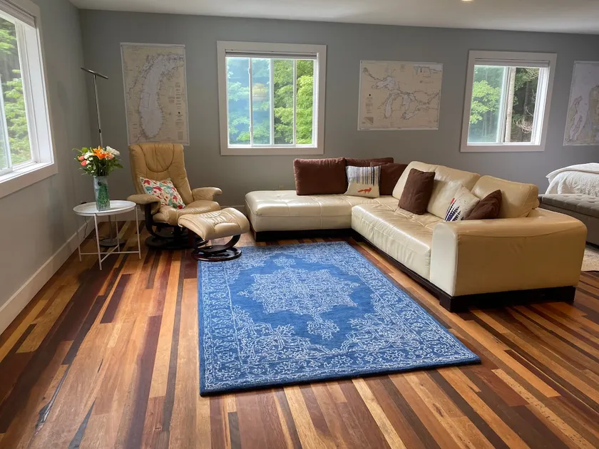 Lulu’s Loft in the Woods - Quiet yet Close - Image 1