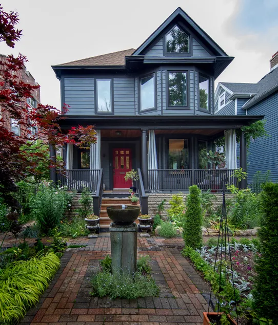 Victorian House in Heart of Rogers Park - Image 1
