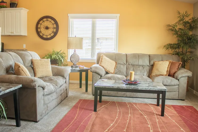 R & R German Suite. Perfect for Locums. - Image 1