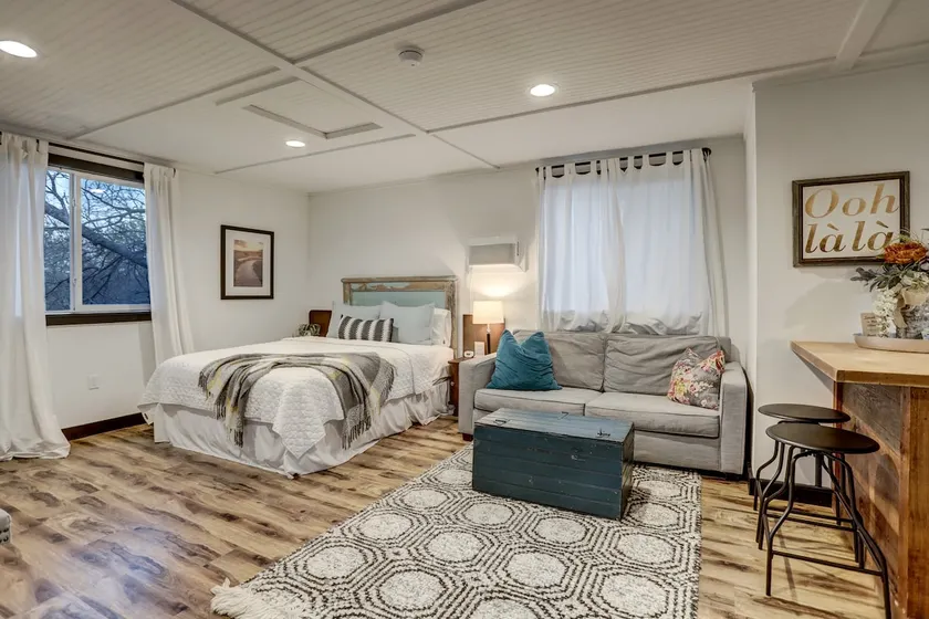 Modern Farmhouse Studio Apartment - Image 1
