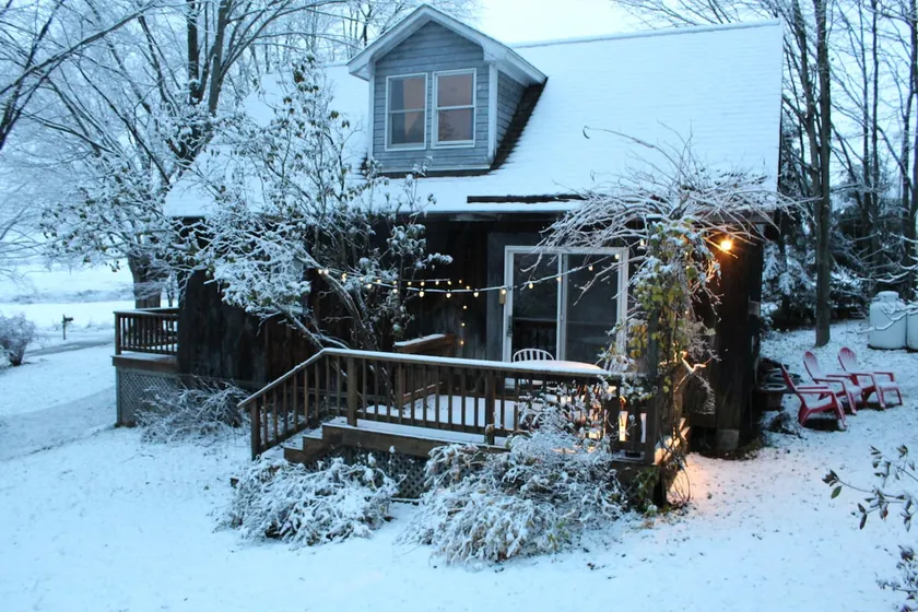 Fly Creek Guesthouse - Image 1