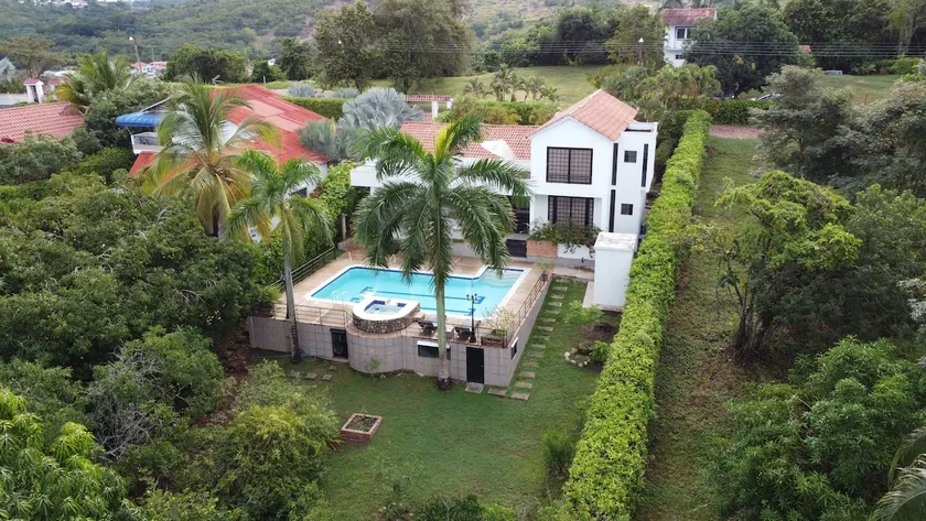Amazing house priv. swimming pool & air conditione - Image 1