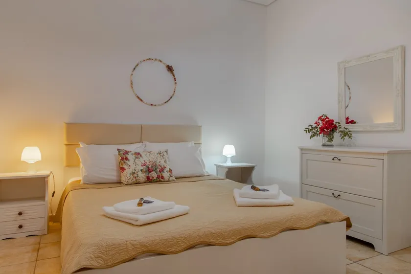 Apartment in Chora of Andros - Image 1