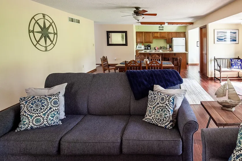 Rock Creek Loft Guest House neben dem Lake Perry - Image 1