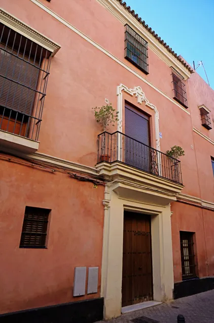 Feria Palace Apartment - Image 1