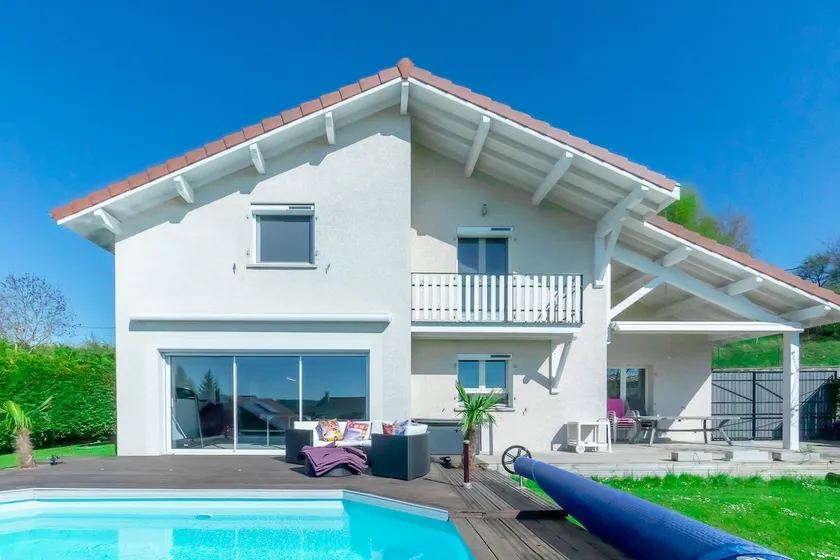 Villa with pool, near Paladru and Chartreuse - Image 1