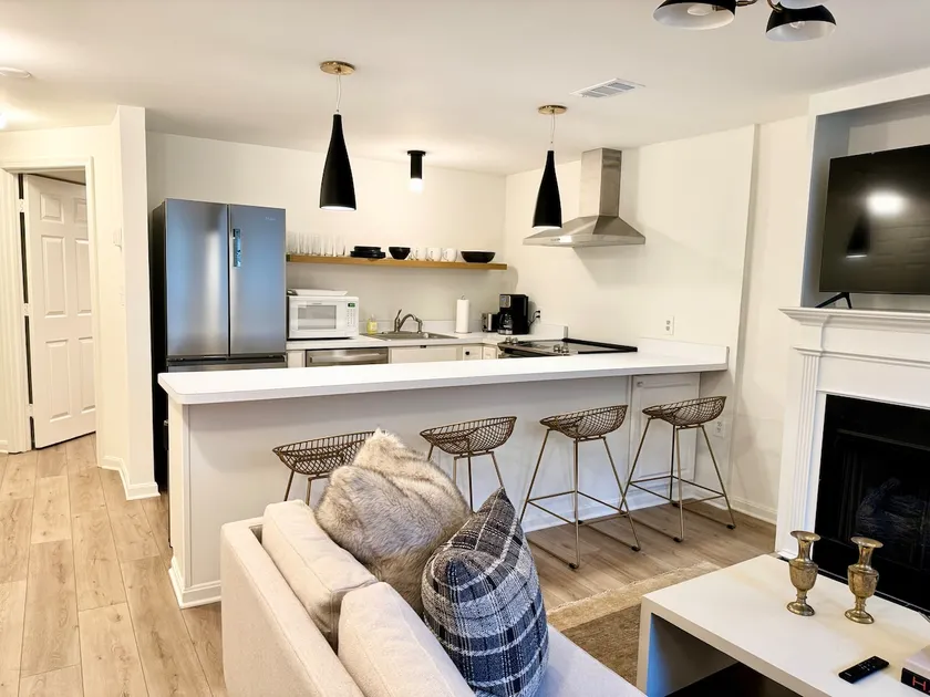 2 BR-Capitol Hill-2 blks Metro! - Image 1