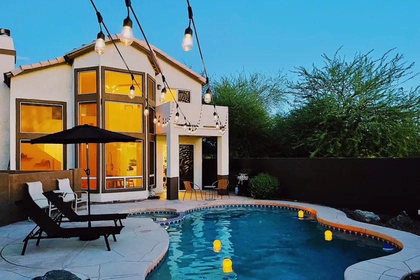 Cool 3BR Modern PHX Foothills Pool Spa Mtns Hiking - Image 1
