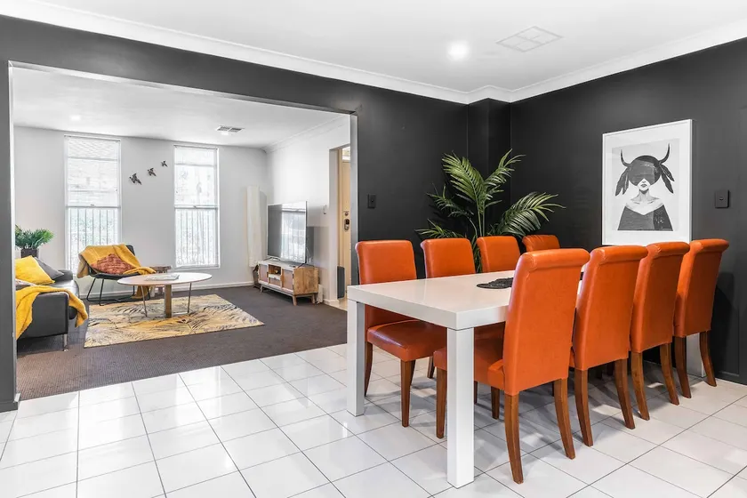 Prime Location! Show Grounds, City, Tram, King Bed - Image 1