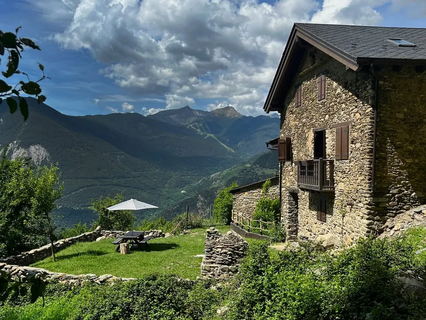 Self-sufficient House in an Uninhabited City - Image 1