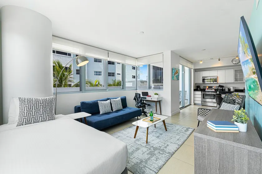 Spacious One-Bedroom Apartment by Dharma - Image 1