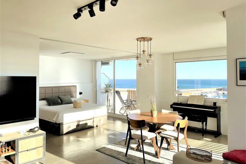 Luxury loft of 150m2. Just 5min from Sitges. - Image 1