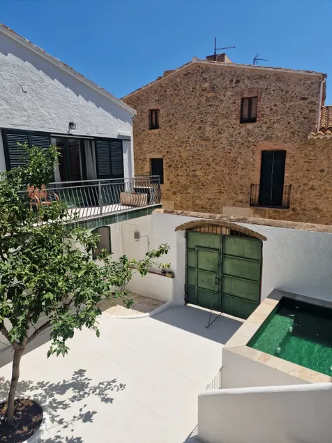 Renovated house Palau-Saverdera (Costa Brava) - Image 1