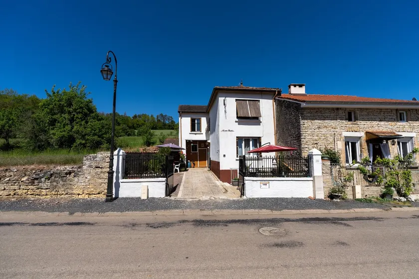 AU PETIT BONHEUR, country house - Image 1