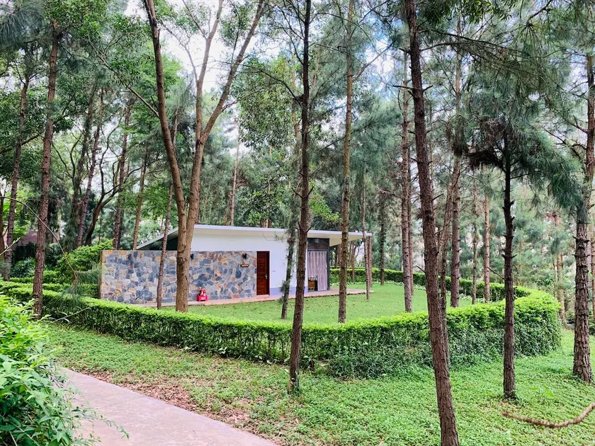 Hilltop Villa H226 - nằm trong khuôn viên Flamingo Đại Lải - Image 1