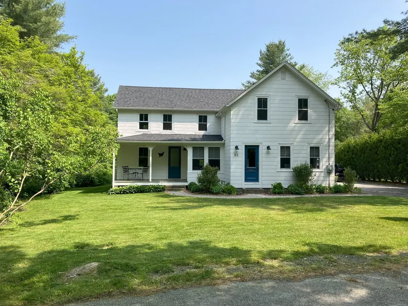 ”The Broody Hen” Farmhouse (2.5mi to beach) - Image 1
