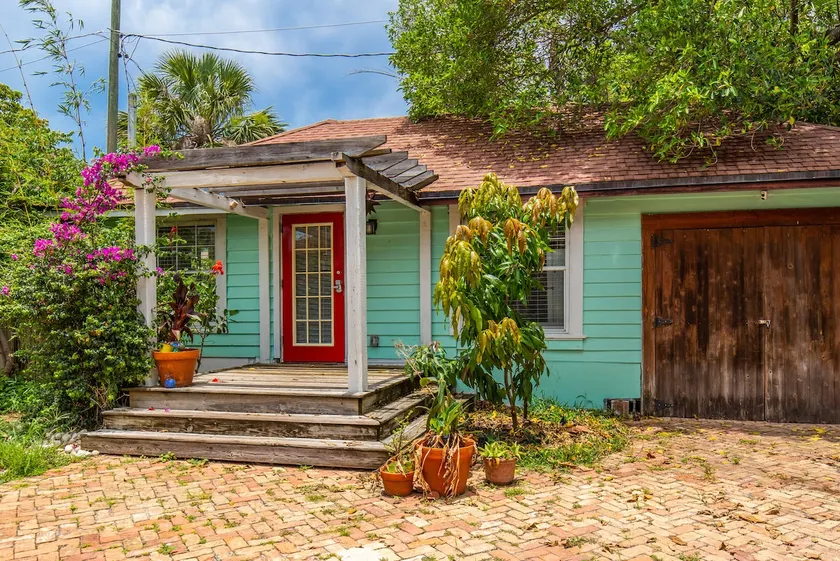 The Bungalow at Grandview Heights - Image 1