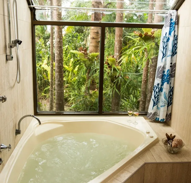 Lake Russell Retreat - Image 1