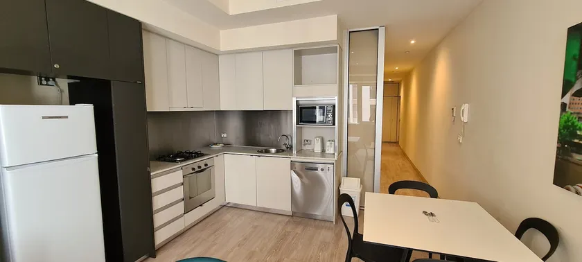 Absolute Collins Apartments - Image 1