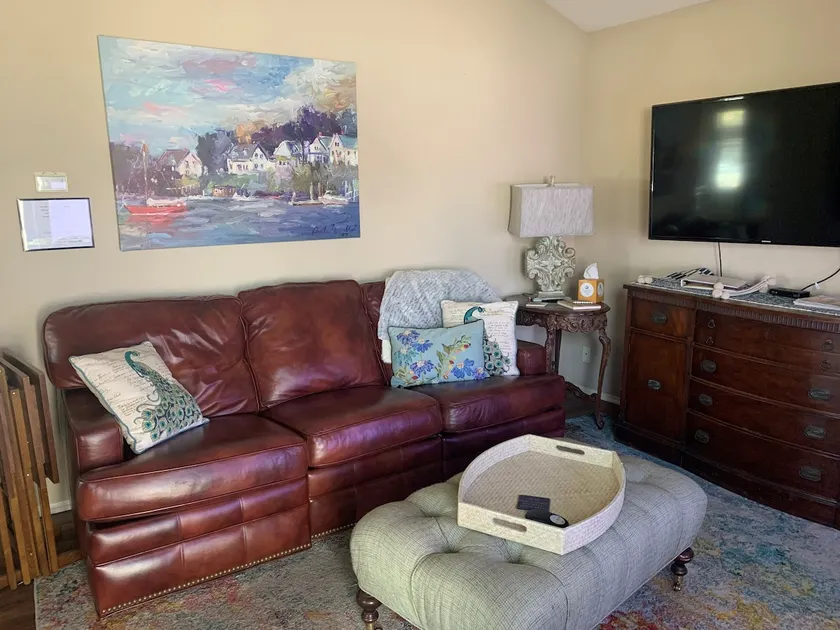 The Retreat at Goose Hollow - Image 1
