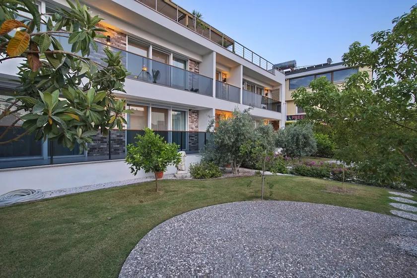 Elia Apartments - Image 1