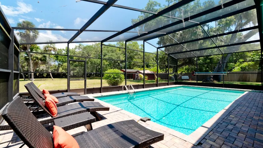 4 Bd w 3 King 4Ba 1.2acres htd salt pool private! - Image 1