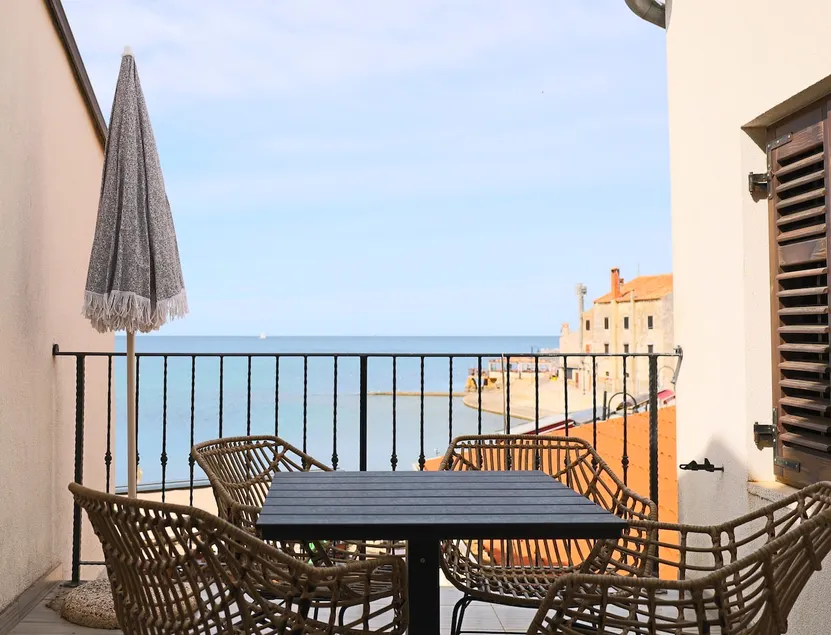 A one bedroom apartment in the town center, near the sea - Dante 1 - Image 1