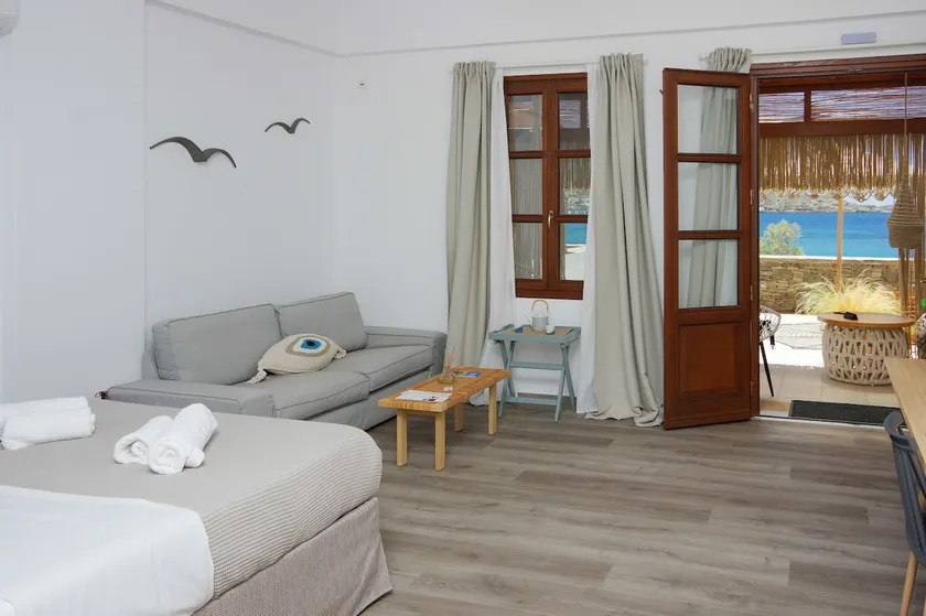 Modern Design Suite Facing the Sea in the Cyclades - Image 1