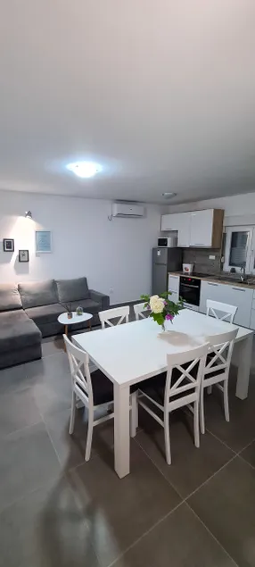 Country suite Latinka - Image 1