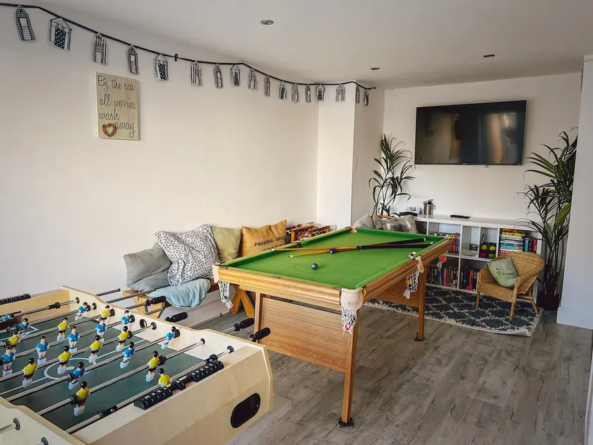 Games Den | Dog-Friendly | Camber Sands 5 min walk - Image 1