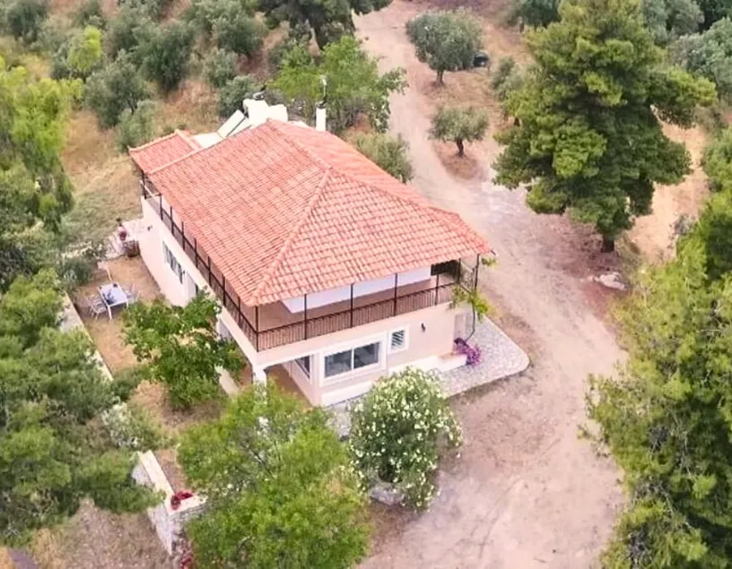 Olea Escape Villa in an Olive Estate - Image 1
