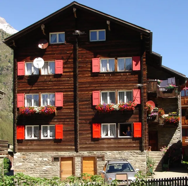 Cozy apartment in Täsch near Zermatt 2-5 people. - Image 1