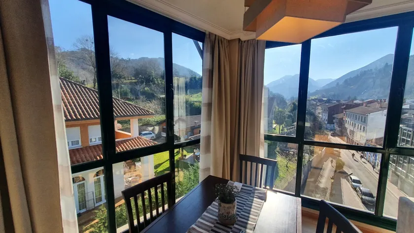 Cangas de Onís 2 Bedroom Apt · 5 PAX · WIFI and Garage - Image 1