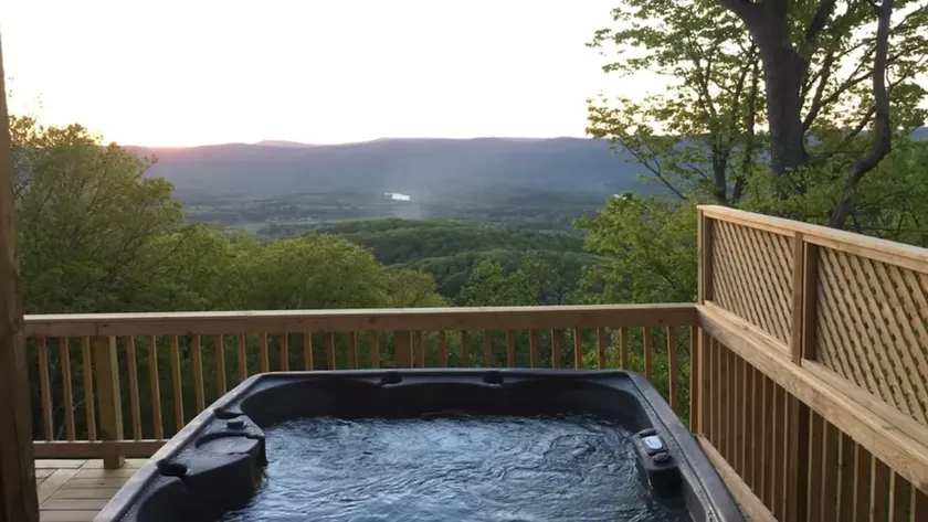 Stargazer's Hot Tub Deck · Sleeps 4 - Image 1