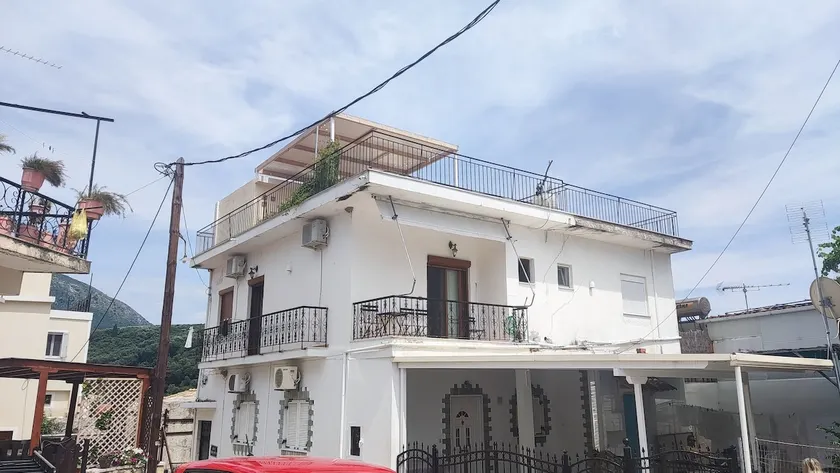 Zotos residence - Image 1