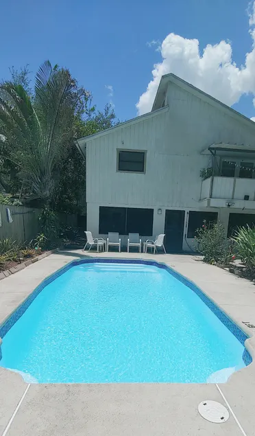 4 Bedrms, Pool, SPA like Jetted Tub, Rain Shower - Image 1
