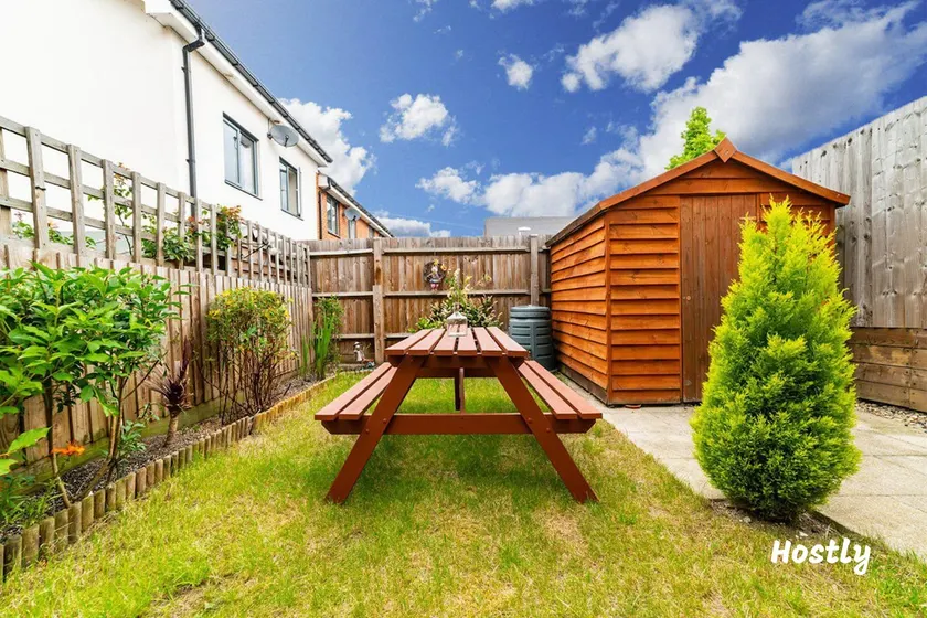 Puffin Way - Comfortable, spacious house with parking - Image 1