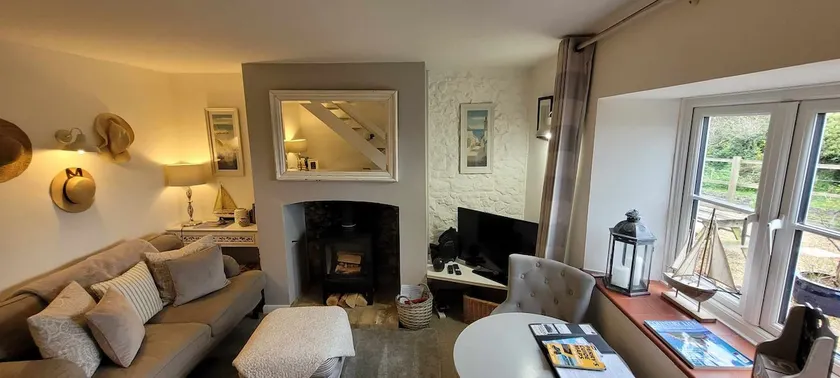 Hedgerow Cottage (Berryl farm Cottages) - Image 1