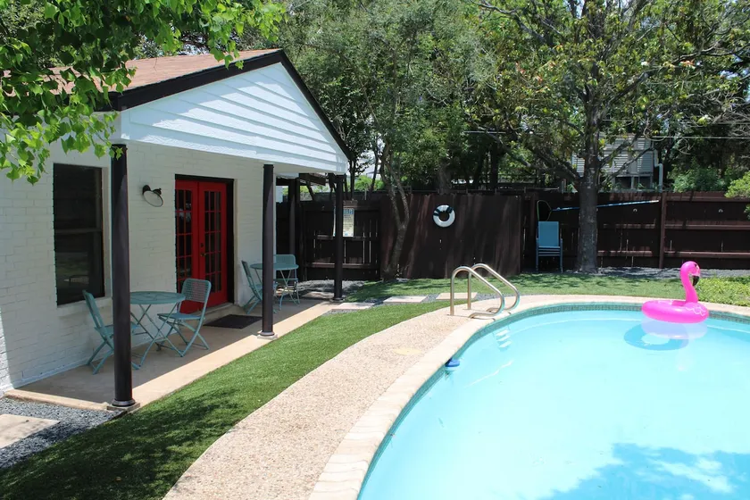 NOUVEAU! Maison avec piscine privée (non partagée); à pied du zoo et des musées, à proximité du centre-ville - Image 1
