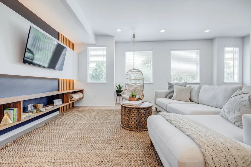 Rocky Mountain Lake Townhome - Image 1