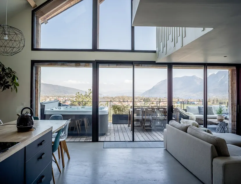 VenezChezVous - Chalet Le Villaret - Lake view - Image 1