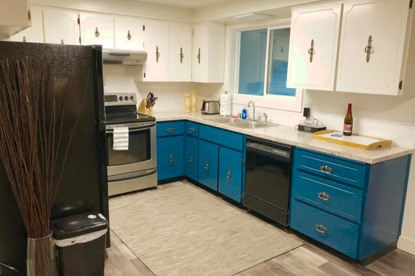 Enjoy this home away from home - Image 1