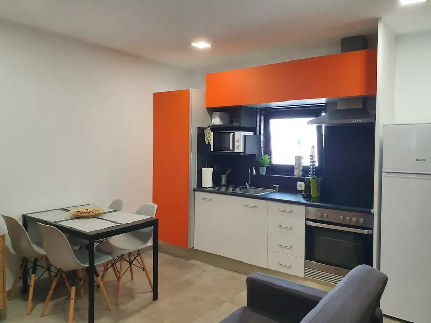 An affordable apartment 20 minutes from Barcelona - Image 1