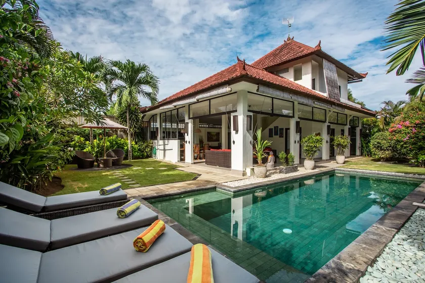 Very large private Villa @Oberoi/Legian/KU DE TA - Image 1