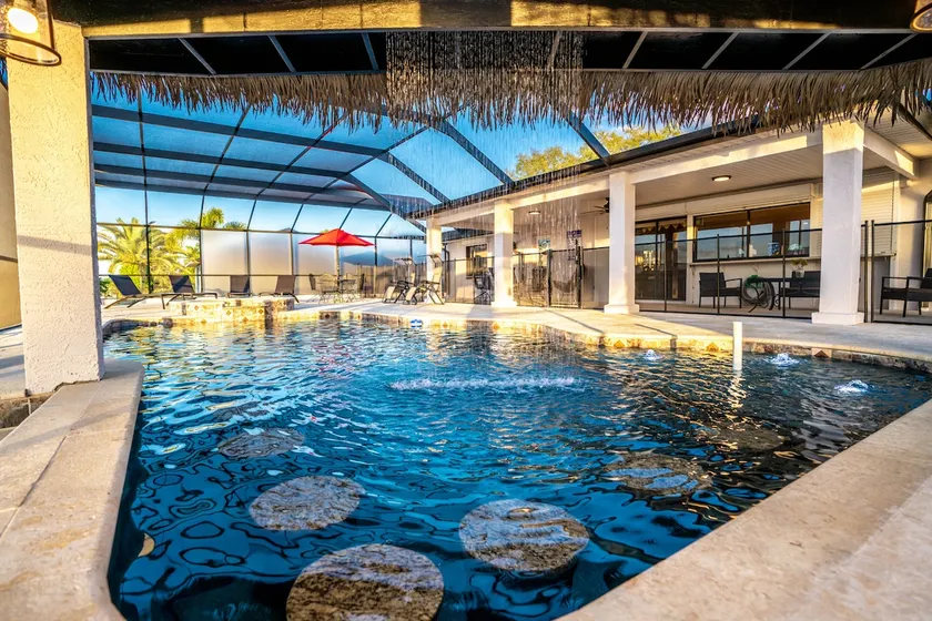 Jacuzzi, kayaks, plages familiales, accès aux terrains de golf et plus encore! - Image 1