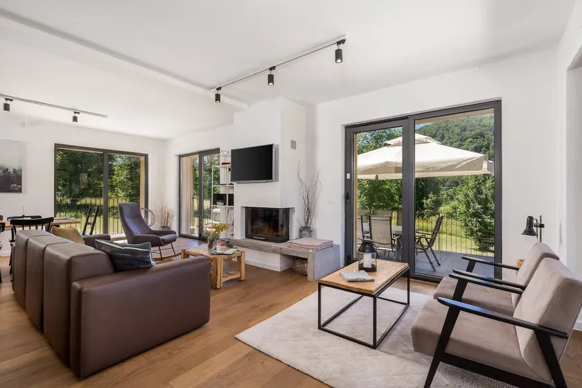 Modern Alpine Monsalbius Chalet - Image 1