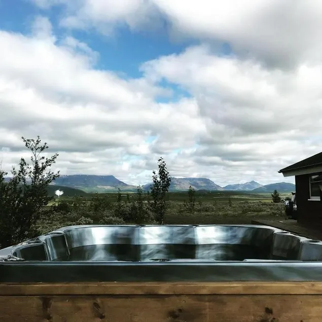 Hilltop Cabin Hekla - Golden Circle - Geysir - Mountain View - Image 1