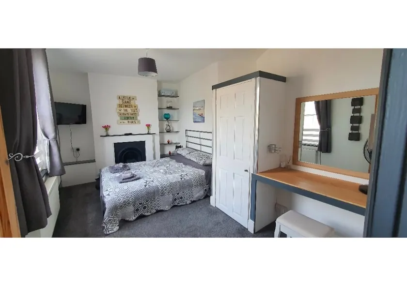 Driftwood Apartments (Duplex) - Image 1