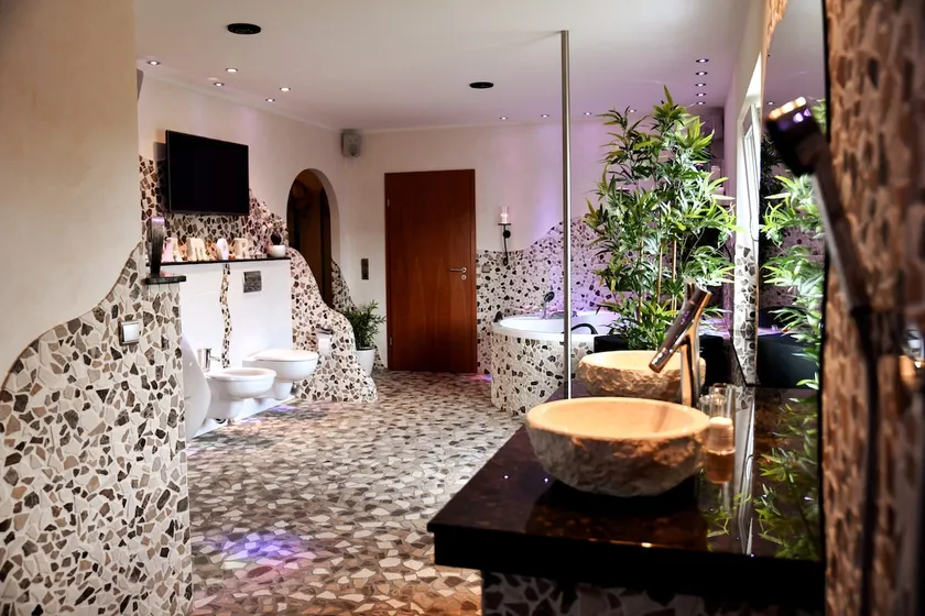 HTS Haus Respirada Wellnessarea, Whirlpool, GYM, Sauna - Image 1